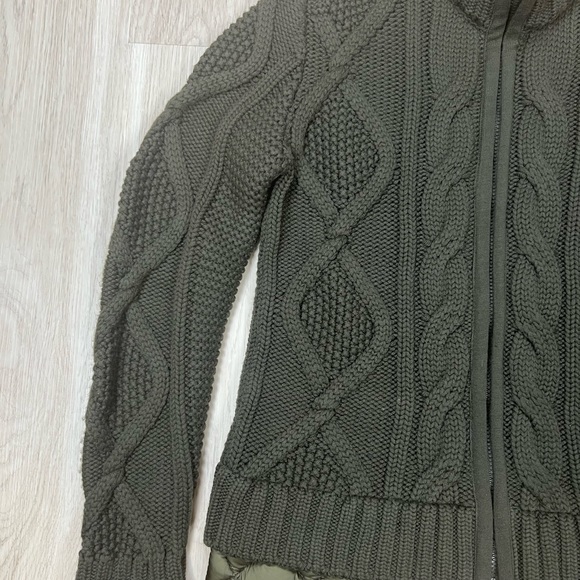 💚MONCLER💚Virgin Wool Turtleneck Quilted Cardigan - Picture 5 of 13